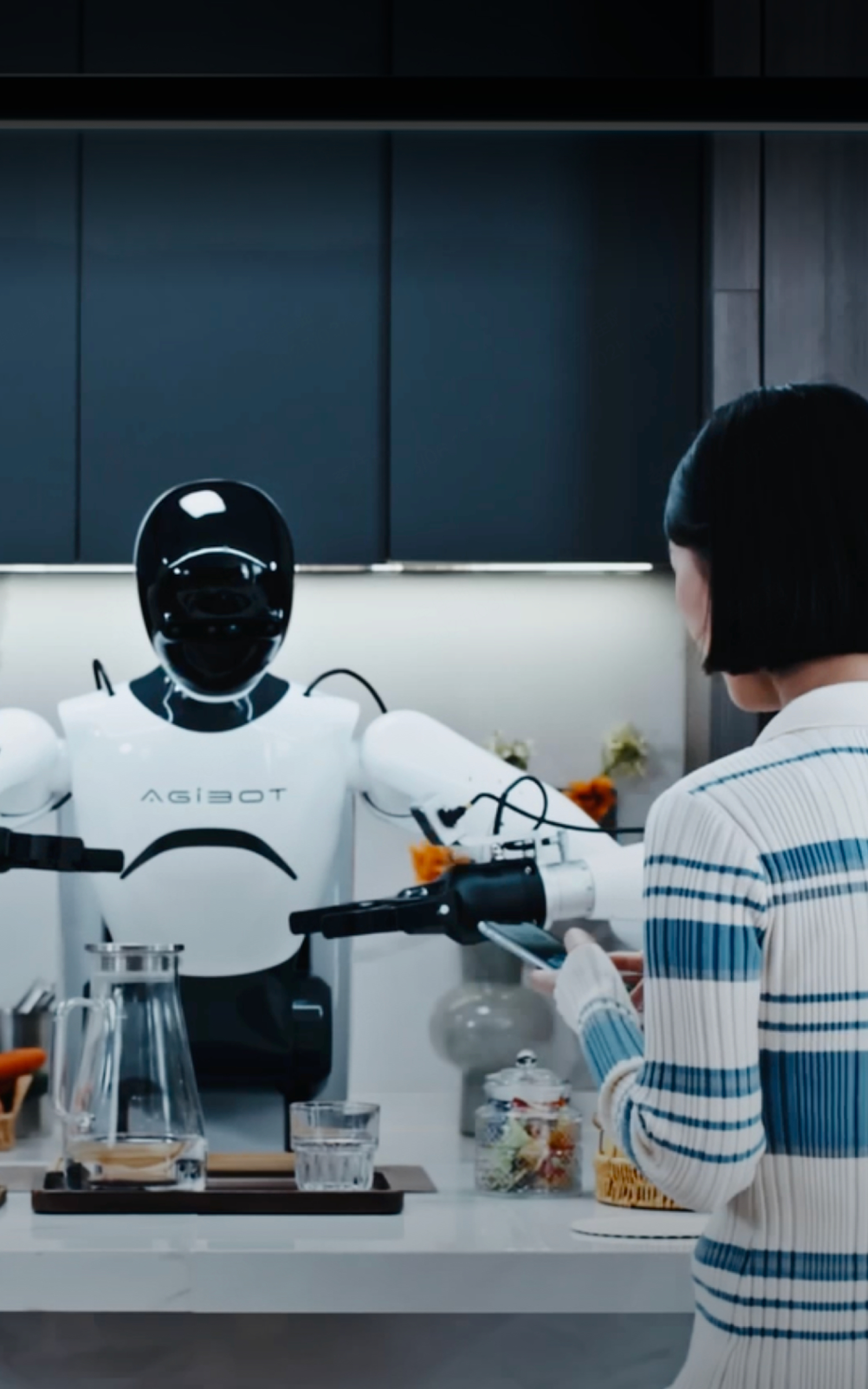 行业首款！j9娱乐发布具身智能一站式开发平台Genie Studio